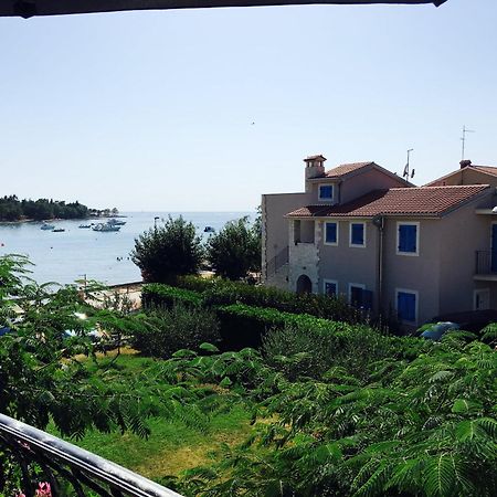 Apartment In Villa Moletto Seaside & Relax - 4 Guests Lovrečica Eksteriør bilde